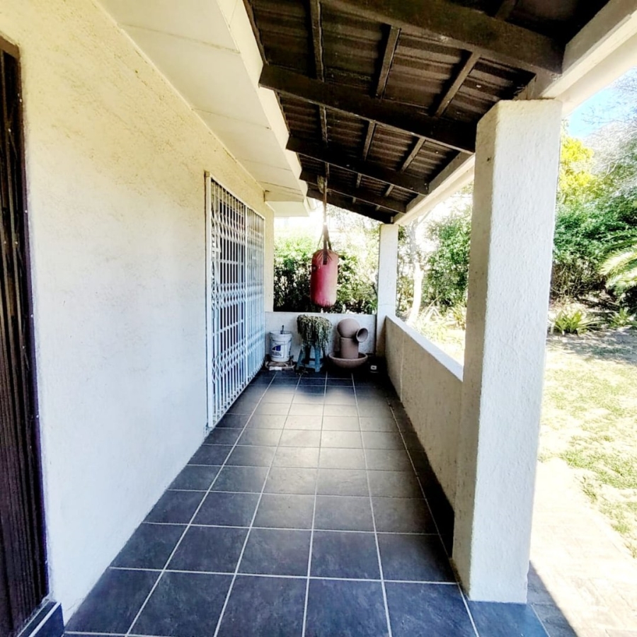 3 Bedroom Property for Sale in Summerpride Eastern Cape